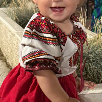 С първи две зъбчета на събор с носия