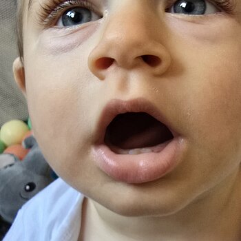 Първите зъбчета на Павел