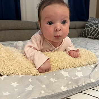 Вече вдига главичка