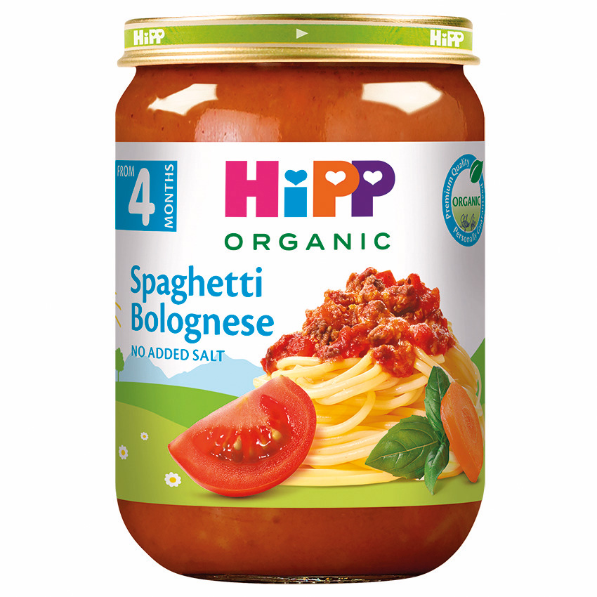 Стъклено бурканче с етикет, на който е изобразен продукт, наречен "Спагети Болонезе" на марката "HiPP", който е етикетиран като биологичен и подходящ за бебета от 4 месеца, със забележка, че няма добавена сол.